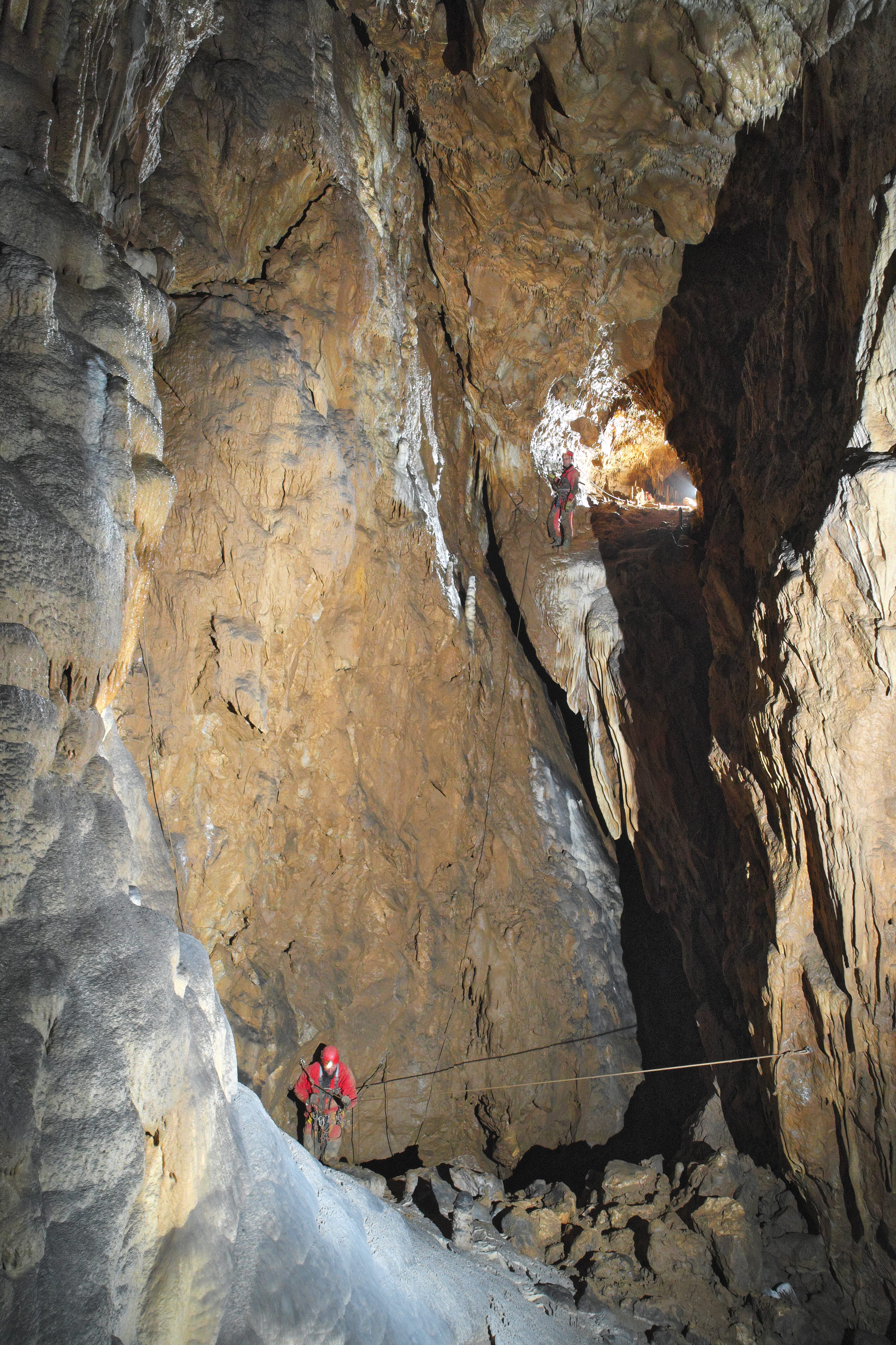 Dóm Šavlozubých Veverek | vstup do Jiné dimenze